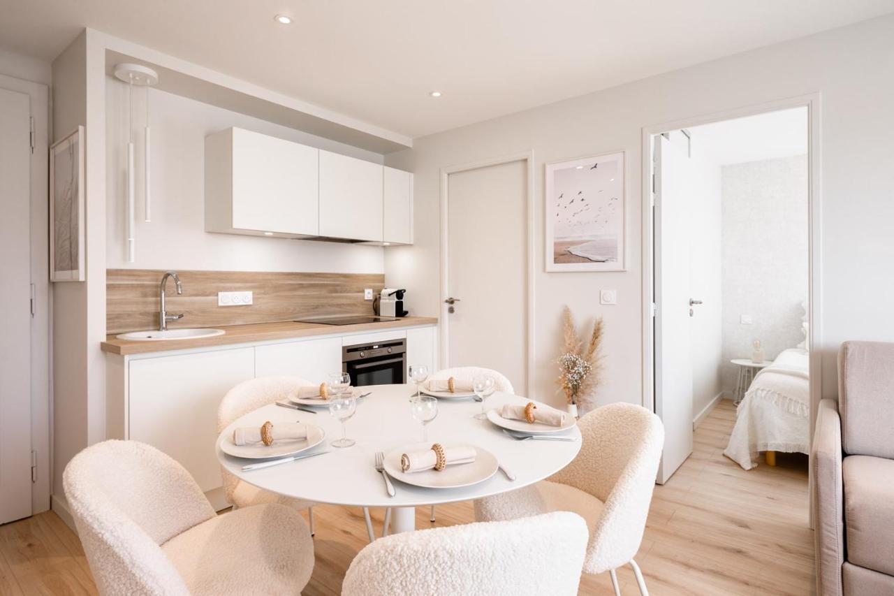 Le Santorin Elegant Calme Parking